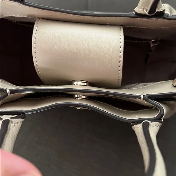 AUTHENTIC Kate Spade Dumpling Mini Satchel - Picture 5 of 12